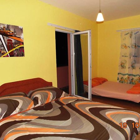 באר De Lux Apartments Luka מראה חיצוני תמונה