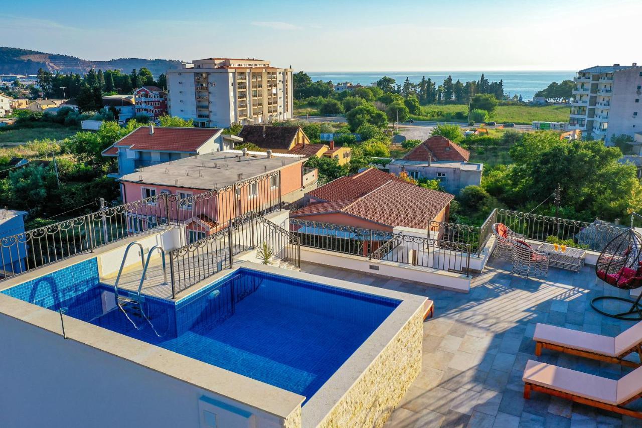 באר De Lux Apartments Luka מראה חיצוני תמונה