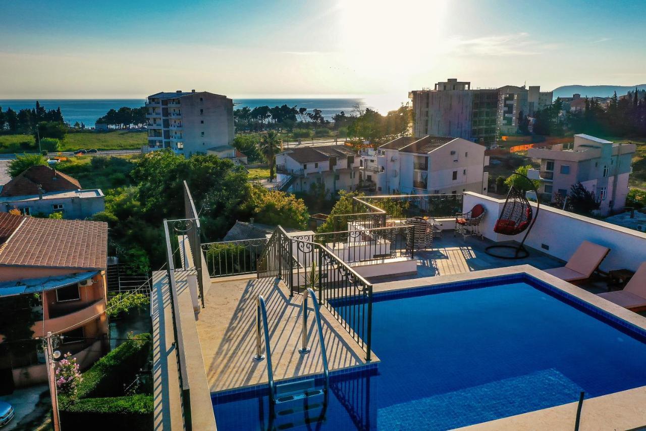 באר De Lux Apartments Luka מראה חיצוני תמונה