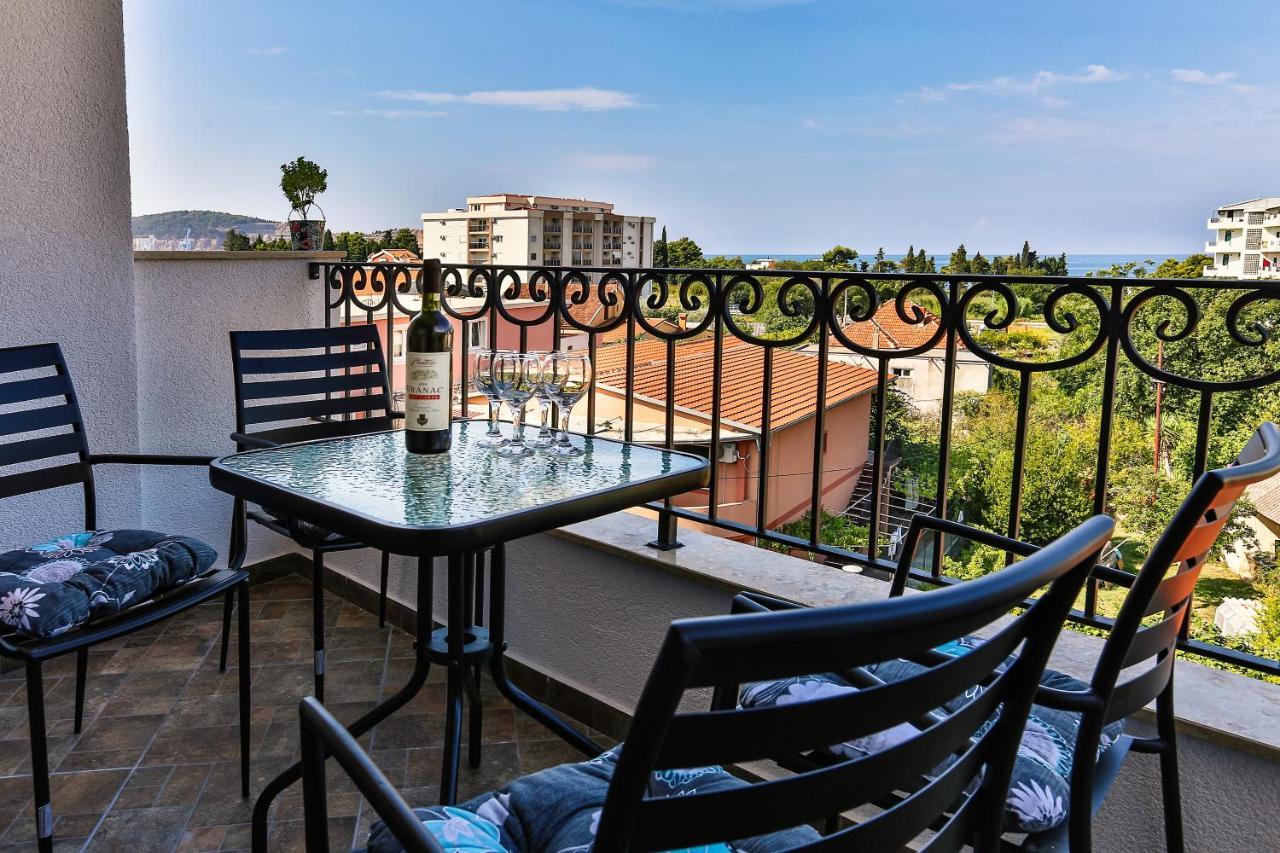 באר De Lux Apartments Luka מראה חיצוני תמונה
