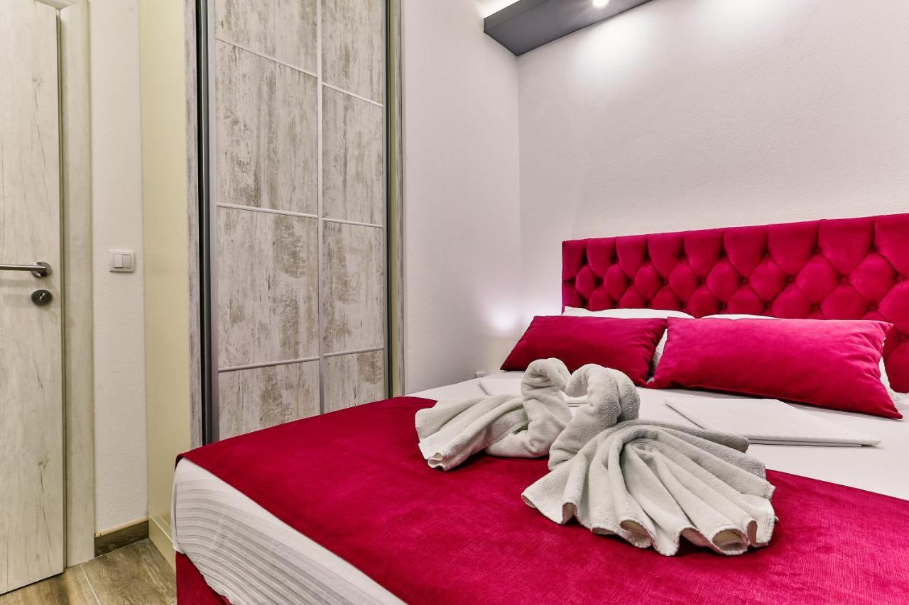 באר De Lux Apartments Luka מראה חיצוני תמונה