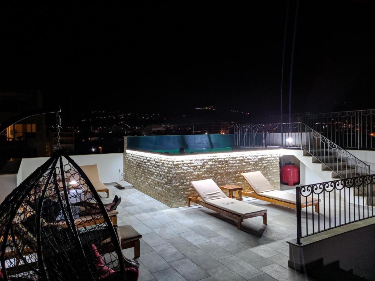 באר De Lux Apartments Luka מראה חיצוני תמונה