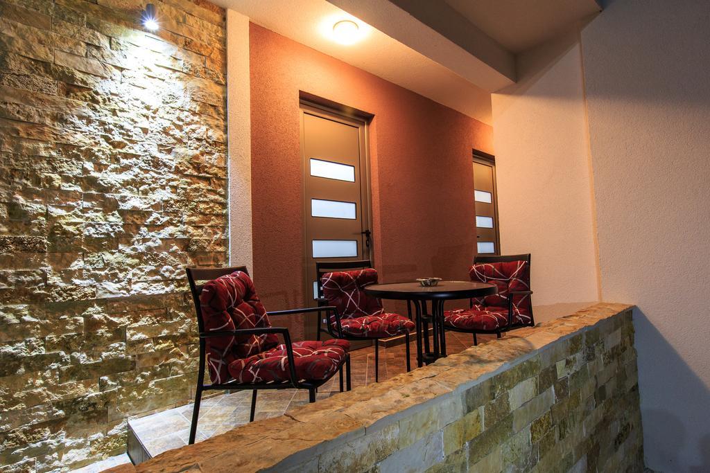 באר De Lux Apartments Luka מראה חיצוני תמונה