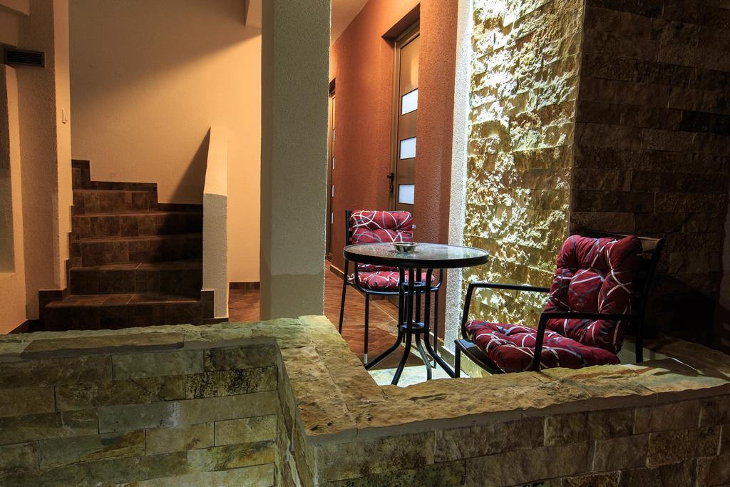 באר De Lux Apartments Luka מראה חיצוני תמונה