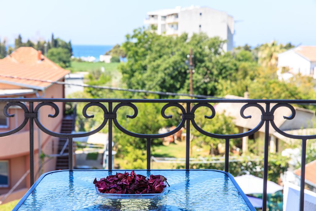באר De Lux Apartments Luka מראה חיצוני תמונה