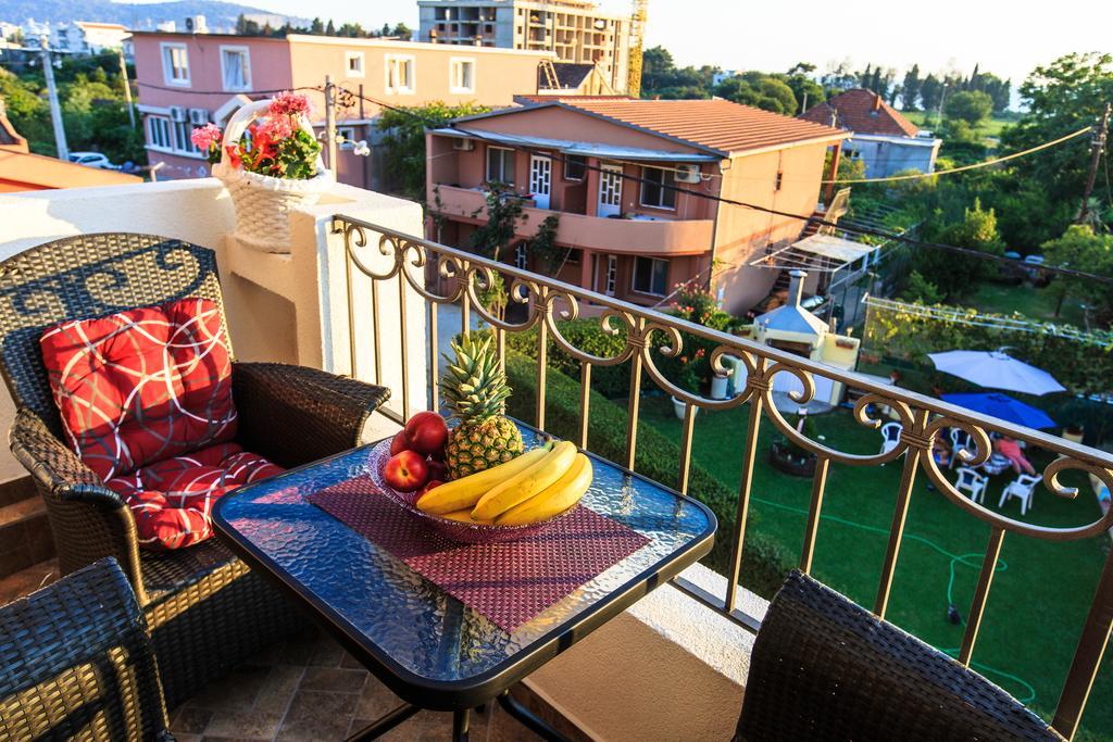באר De Lux Apartments Luka מראה חיצוני תמונה