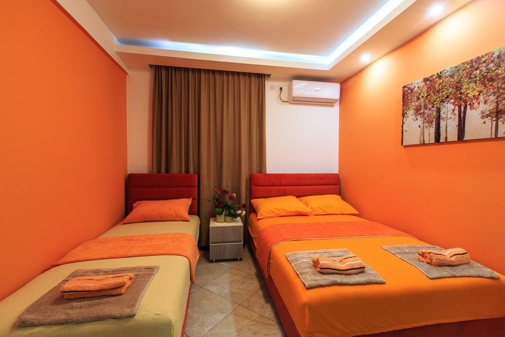 באר De Lux Apartments Luka מראה חיצוני תמונה