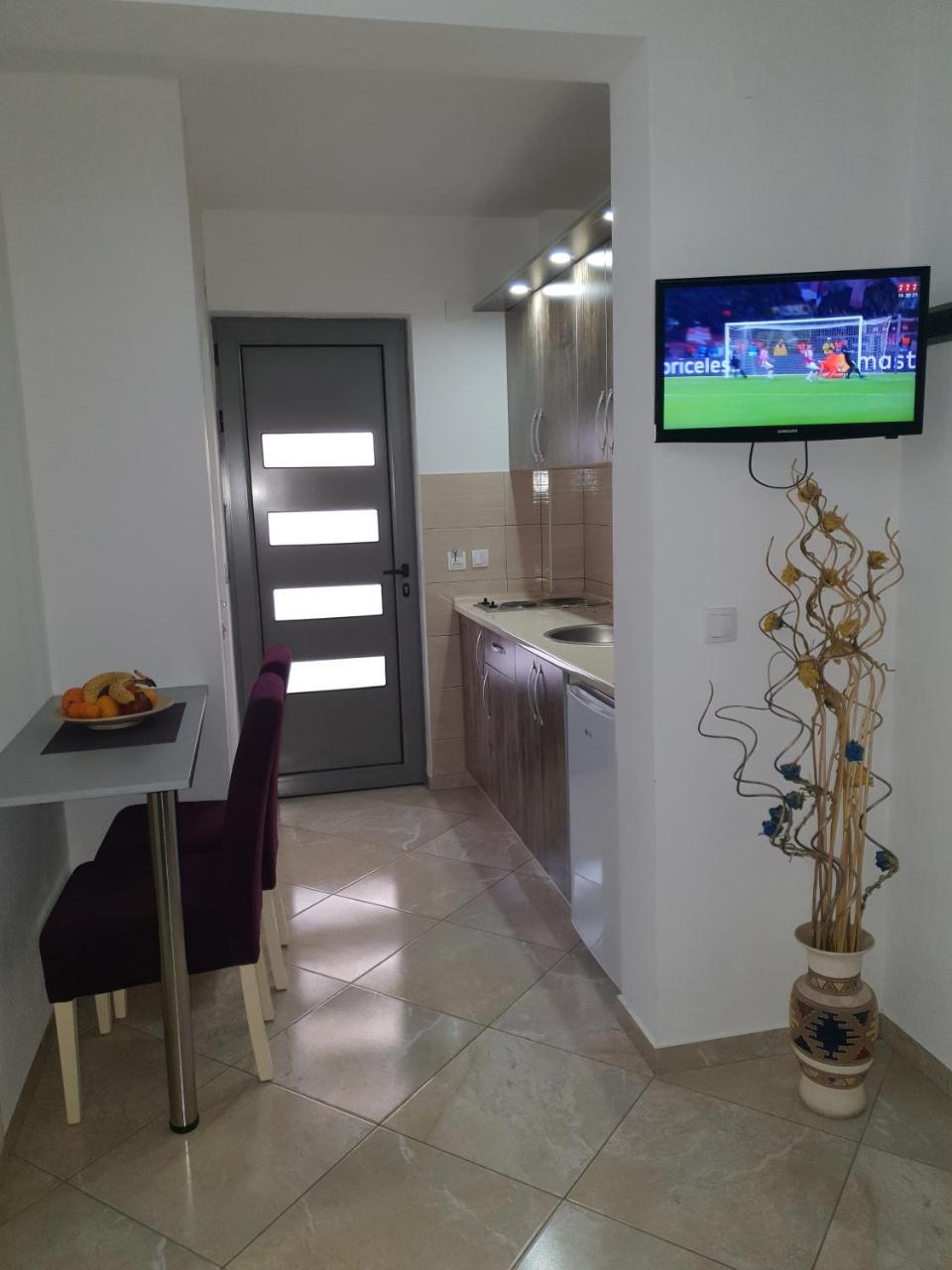 באר De Lux Apartments Luka מראה חיצוני תמונה